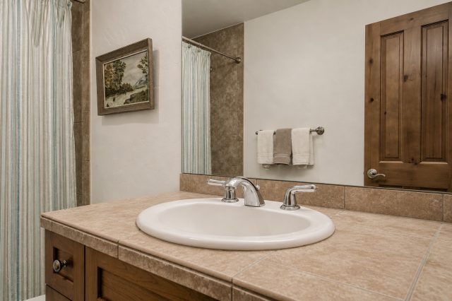 60 Linden Lane 60 photo 15
