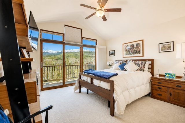 Townhome in Highland Greens, Breckenridge, CO — photo 4 (MLS S1068887)