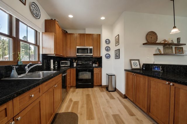 60 Linden Lane 60 photo 7