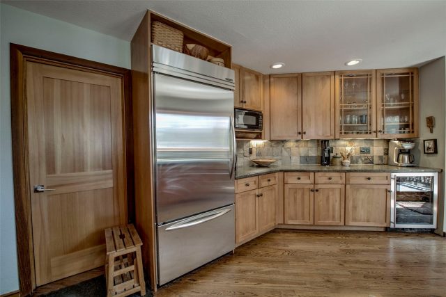 361 Lakeshore Loop photo 10