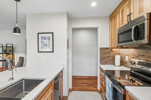 402 Bayview Drive A photo 16