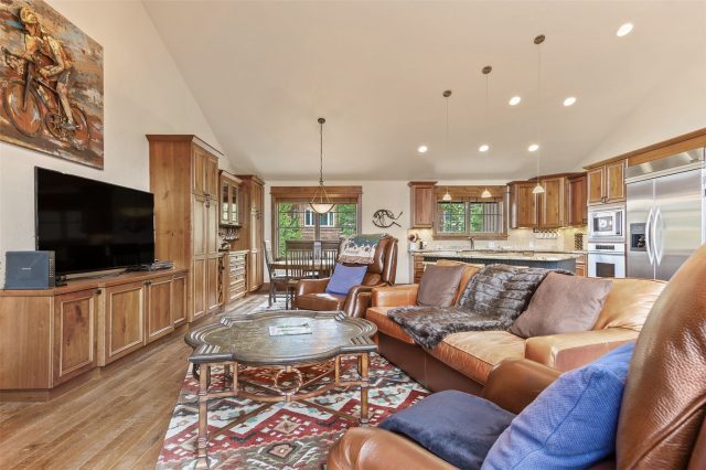 Duplex in Woodmoor At Breckenridge Sub, Breckenridge, CO — photo 5 (MLS S1068912)