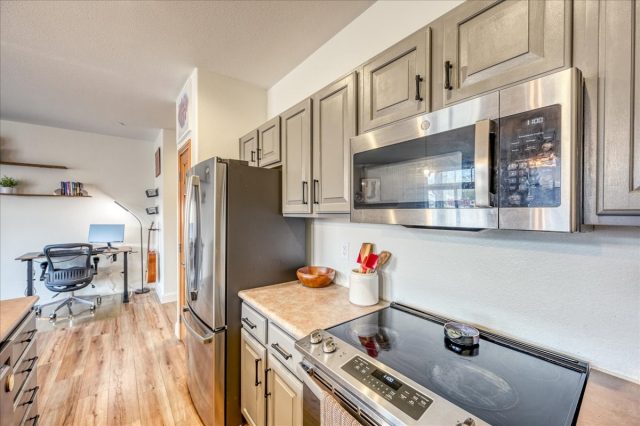844 Blue River Parkway B3 photo 12
