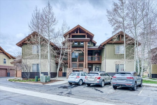 844 Blue River Parkway B3 photo 24
