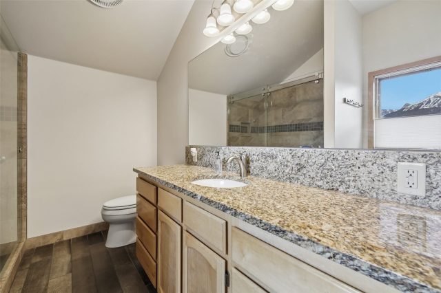 1100 Mesa Drive photo 19
