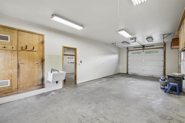 1100 Mesa Drive photo 32