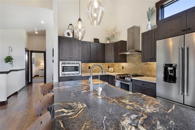 151 Moss Way photo 8