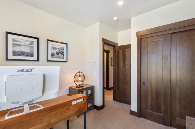 151 Moss Way photo 9