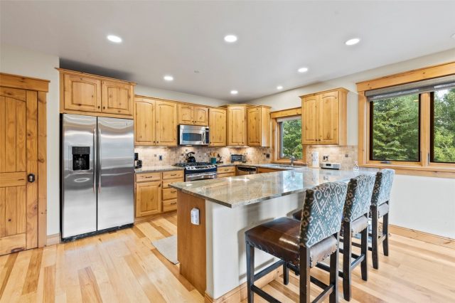 110 S 1st Avenue B photo 8