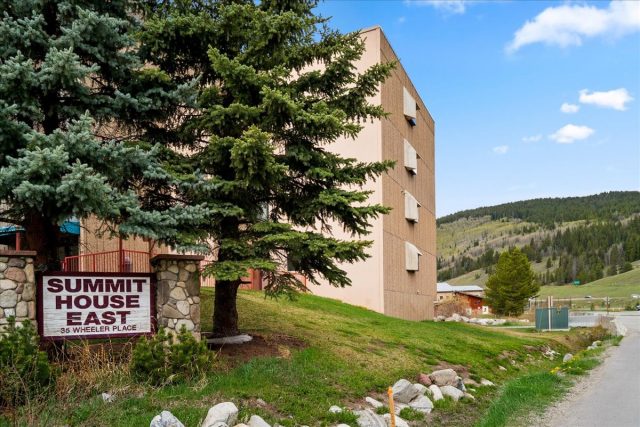 Condo in Summit House East Condo, Copper Mountain — photo 1 Condo in Summit House East Condo, Copper Mountain, CO — photo 1 (MLS S1068981)