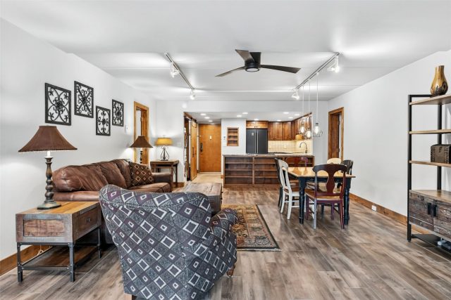 800 Copper Road 106 photo 17