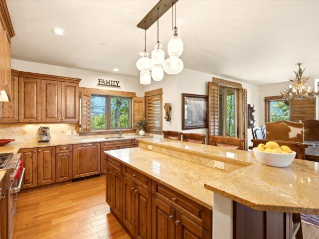 293 Caravelle Drive photo 11