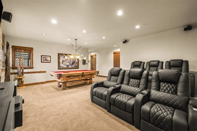 293 Caravelle Drive photo 13