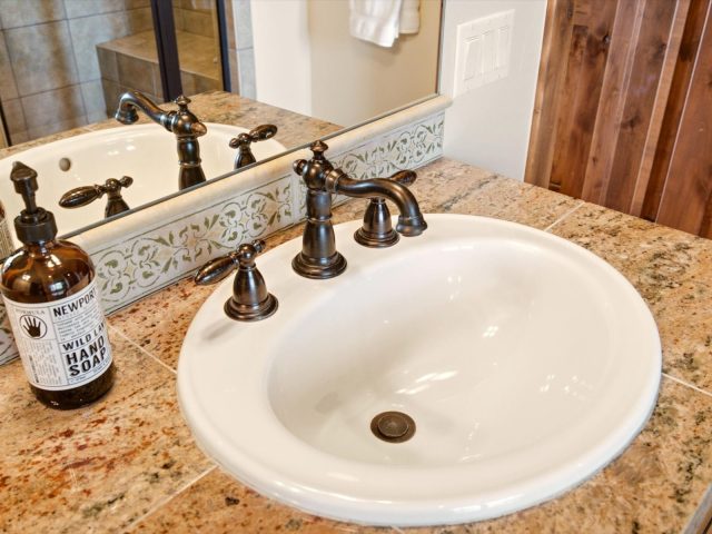 293 Caravelle Drive photo 25