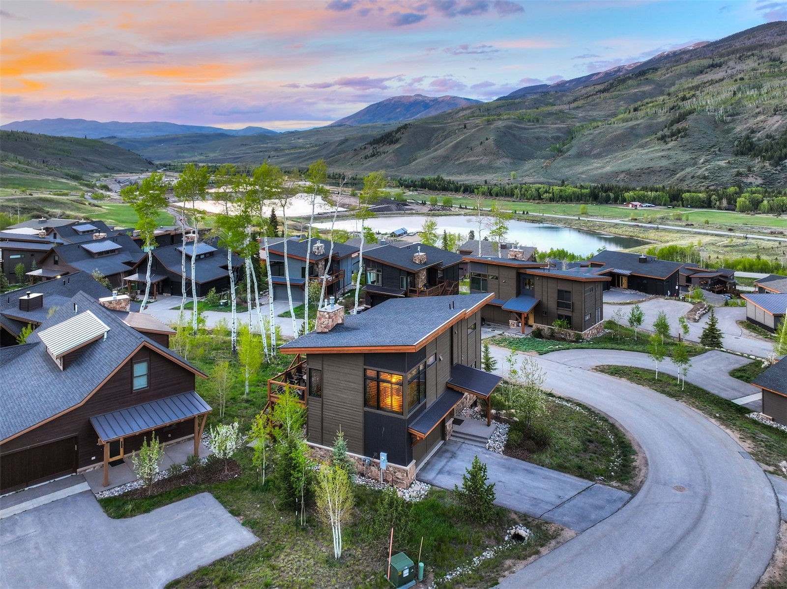 21 Moss Way, Silverthorne, CO — main photo