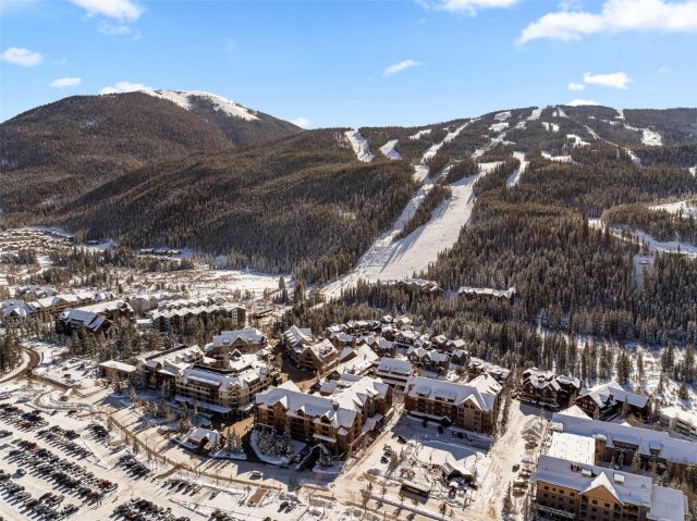Condo in Jackpine And Blackbear Lodge Condos, Keystone — photo 2 Condo in Jackpine And Blackbear Lodge Condos, Keystone, CO — photo 2 (MLS S1068995)