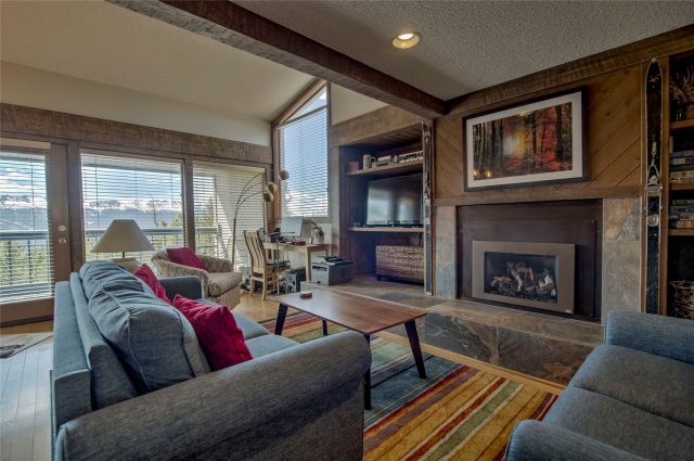 Condo in Gold Point Condo, Breckenridge — photo 4 Condo in Gold Point Condo, Breckenridge, CO — photo 4 (MLS S1068997)