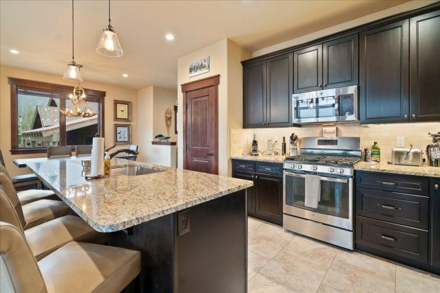 853 Independence Road 853 photo 11