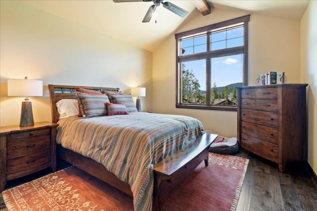 853 Independence Road 853 photo 15