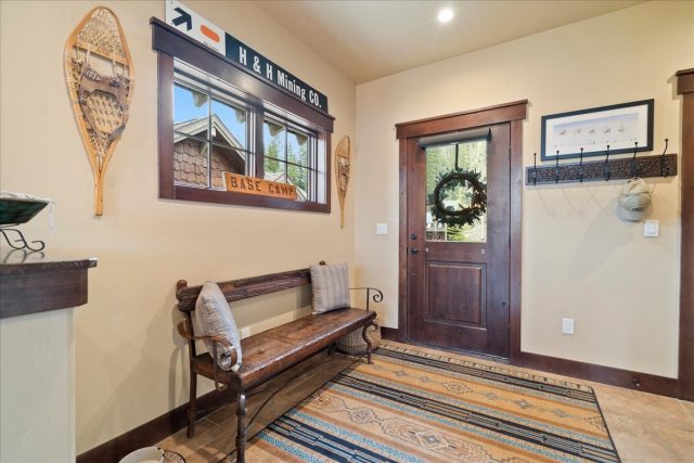 853 Independence Road 853 photo 18