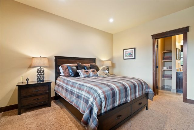 853 Independence Road 853 photo 26
