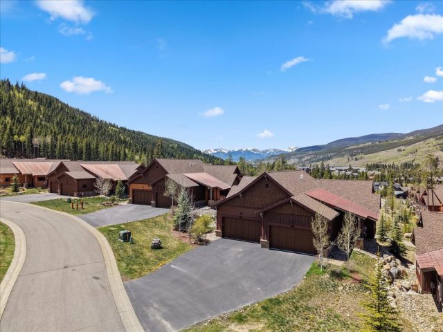 Townhome in Alders Townhomes, Keystone — photo 3 Townhome in Alders Townhomes, Keystone, CO — photo 3 (MLS S1068999)