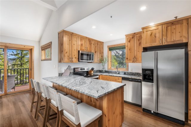260 Ski Hill Road 16 photo 3