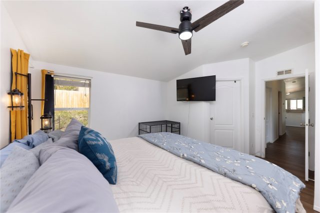 167 Pikes Peak Place photo 13