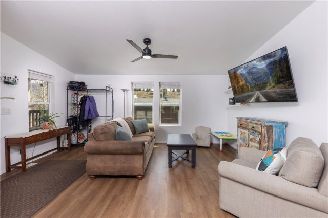 Mobile Home in Swan Meadow Village Sub, Dillon, CO — photo 6 (MLS S1069003)