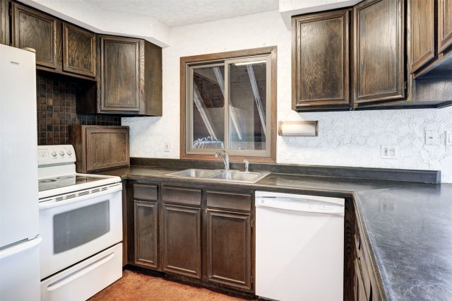 66 Lake View Circle E photo 17
