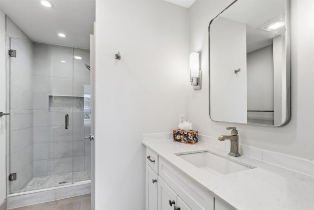 50 W 3rd Street 50b photo 31