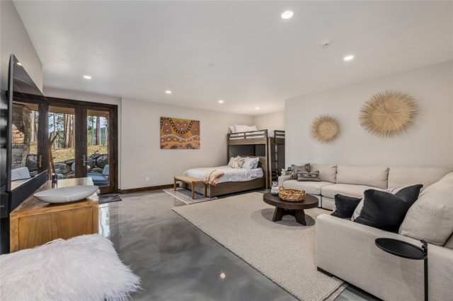 485 Golden Age Drive photo 39