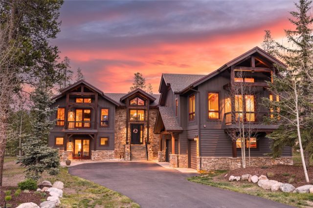 Home in Highlands At Breckenridge Golf Crse, Breckenridge — photo 2 Home in Highlands At Breckenridge Golf Crse, Breckenridge, CO — photo 2 (MLS S1069016)