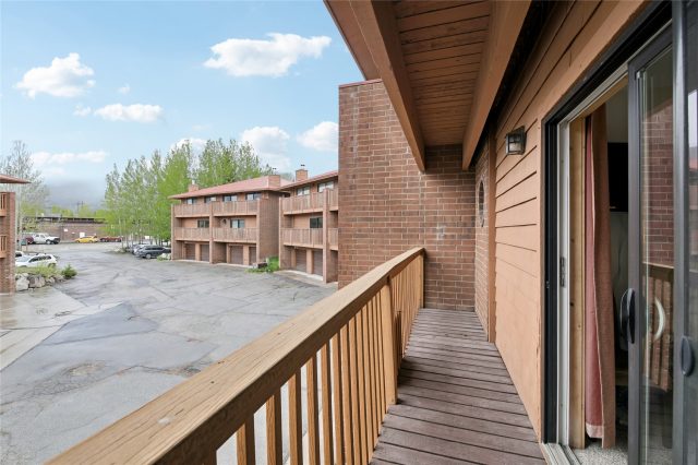 720 Lagoon Drive D photo 19