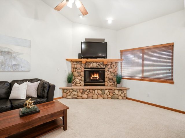 28 Skyline Drive 1551 photo 12