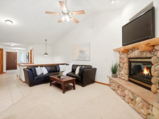 28 Skyline Drive 1551 photo 14