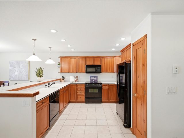 28 Skyline Drive 1551 photo 15