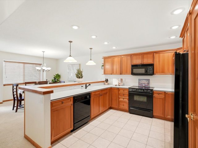 28 Skyline Drive 1551 photo 16