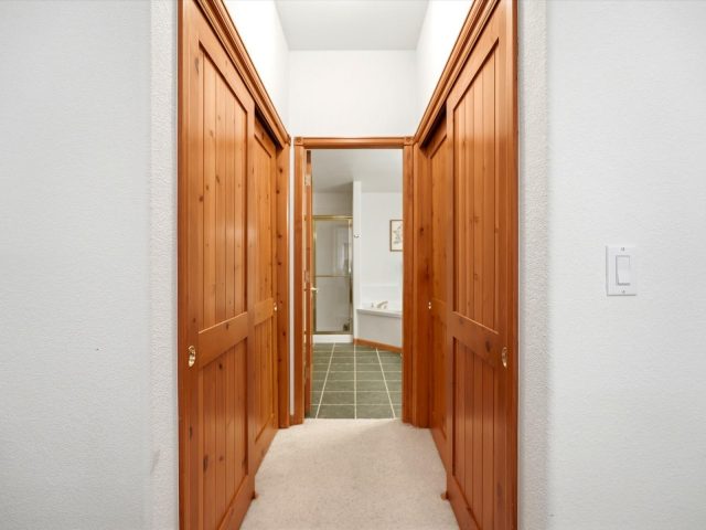 28 Skyline Drive 1551 photo 34