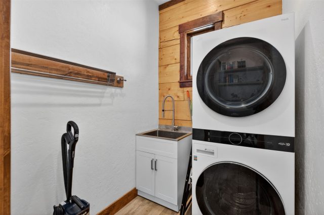 317 Hamilton Lane photo 42