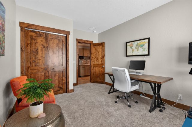 317 Hamilton Lane photo 43