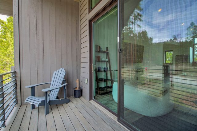 89 Barton Way photo 49