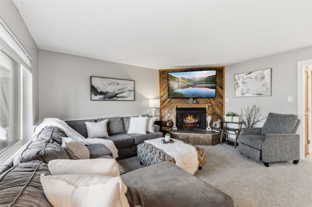 Condo in Tannhauser Condo, Breckenridge — photo 1 Condo in Tannhauser Condo, Breckenridge, CO — photo 1 (MLS S1069055)