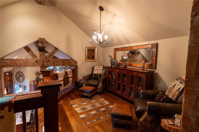 511 Golden Age Drive photo 18
