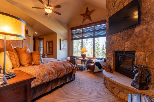 511 Golden Age Drive photo 23
