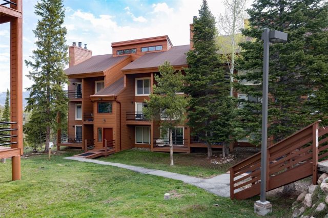 Condo in Timber Ridge Condo, Silverthorne, CO — photo 3 (MLS S1069068)