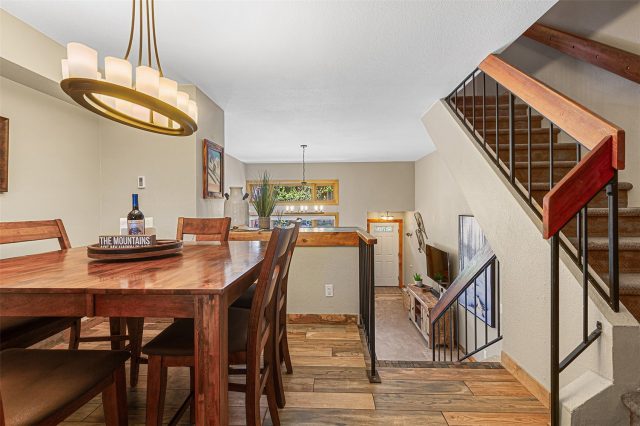 200 Primrose Path 2 photo 9