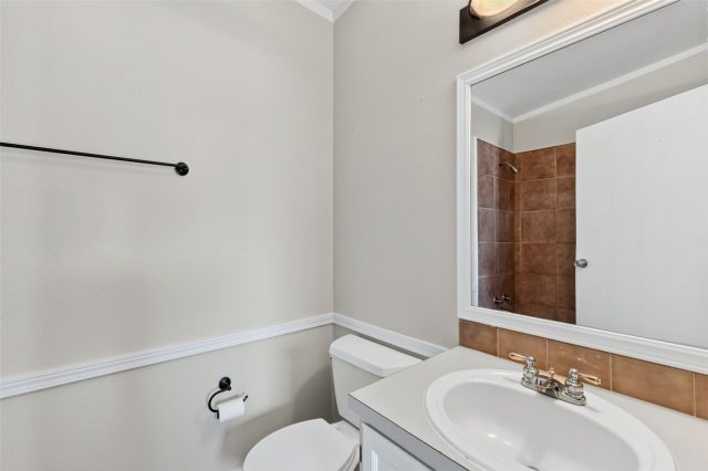 631 Summit Drive photo 10