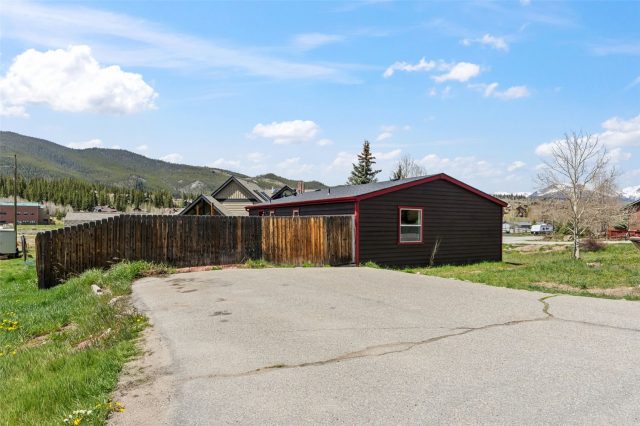 631 Summit Drive photo 22