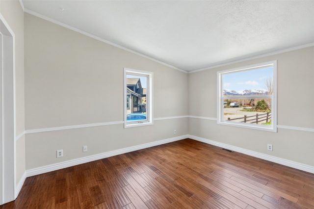 631 Summit Drive photo 7